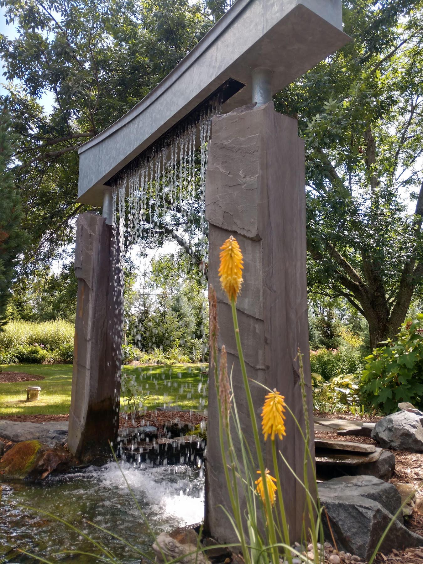 Finding The Magic In Water Gardens - Lotus Gardenscapes